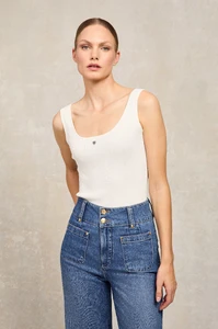 20look38-RubyKnitVest_White__110_1.webp