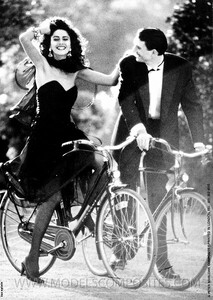 32106 Nadja La Ganza Girl's (Paris) 1990.jpg