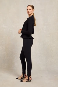 32look20-StirrupContourLegging_Black__179_2.webp