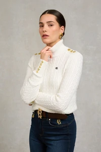33SeattleRollNeckCableKnit_WinterWhite_220MKNT020955_251001_AW25Ecom_AJ_28118_3.webp