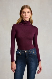 42EssentialRollNeck_Burgundy_223MTEE024661250930_Ecom_AW25_1794_1.webp