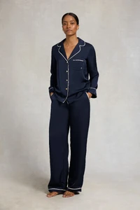 52SatinPyjamaSet_Navy_225MNGT014862_250709_AW25EcomAJ_17191_1.webp