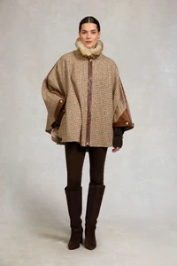 58ChilternCape_CharltonTweed_123MOTW501124_251001_AW25Ecom_AJ_27272_2.webp