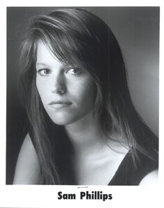 740full-samantha-phillips.jpg