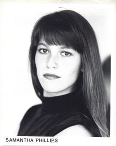 740full-samantha-phillips0.jpg