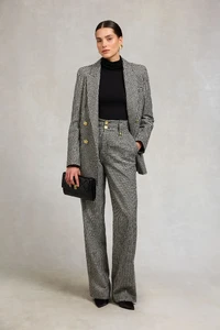 79HighWaistedStraightTrouser_Black_WhitePuppyTooth_123CTRS002644_251001_AW25Ecom_AJ_27960_1.webp