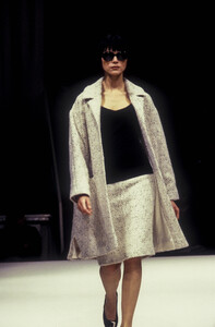 Alberta Ferretti 1995 Women RTW 44.jpg