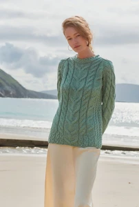 B951_ListowelLadiesAran_CabledSweater_SupersoftMerino_Mint_07.webp