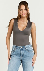 BHamilton - Showpo - Charlotte_Bodysuit_-_V_Neck_Bodysuit_in_Charcoal__08_20.jpg