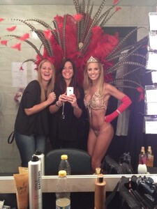 BIX6jTWCYAAVmbf.jpg large.jpeg