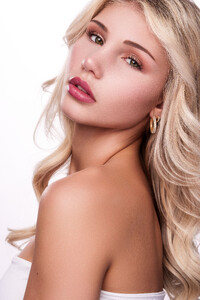 BRiley - MMG Port - 20787160.jpg