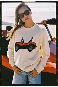 BUGGY-SWEATER-3.jpg