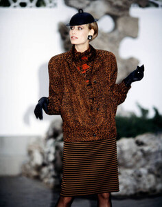 Bill Blass Fall 1985 Ready To Wear Collection Advance (1).jpg