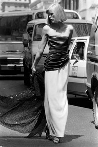 Bill Blass Resort 1983 Sportswear Collection Advance-Lisa Murrell- -PhGeorge Chi (11).jpg