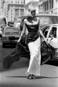 Bill Blass Resort 1983 Sportswear Collection Advance-Lisa Murrell- -PhGeorge Chi (21).jpg