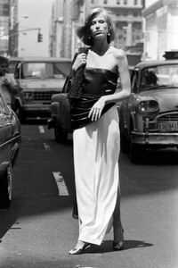 Bill Blass Resort 1983 Sportswear Collection Advance-Lisa Murrell- -PhGeorge Chi (40).jpg