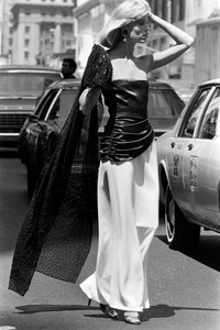 Bill Blass Resort 1983 Sportswear Collection Advance-Lisa Murrell- -PhGeorge Chi (61).jpg