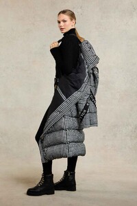 CamdenLonglineCoat_Houndstooth_550.jpg