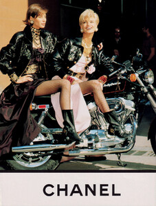 Christy_Chanel1991-AW-08.jpg
