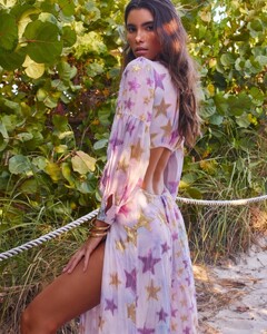 Cindy Mello - Love Shack Fancy [2021.11.27] 2.jpg