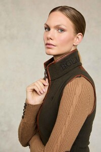 CountryFleeceGilet_Khaki_591.jpg