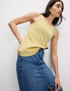 Crew-Neck-Knitted-Vest (3).png