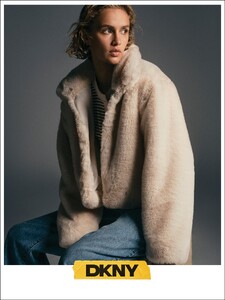 DKNY FALL 2025 _14.jpg