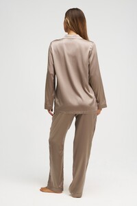 DR_SilkPJ_Taupe_PDP_3.jpg