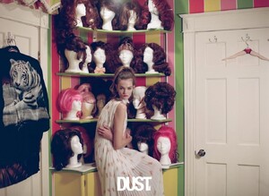 DUST CHINA ISSUE 05_13.jpg