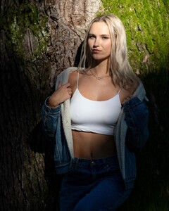 Daryna (PhMarcoGnata) - Late2024 - 09.jpg