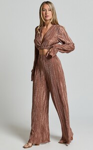 EVenz - Showpo - Aluna_Two_Piece_Set_-_Plisse_Twist_Front_Crop_Top_and_Wide_Leg_Pants_Set_in_Chocolate_006.jpg