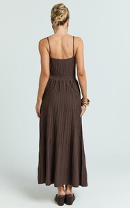 EVenz - Showpo - Donissa_Midi_Dress_-_Panelled_Knit_Dress_in_Chocolate_8.jpg