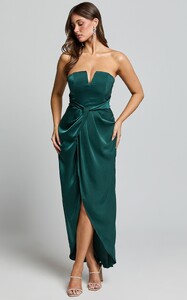 EllaC - Showpo - Rhyanna_Midi_Dress_-_Twist_Front_Strapless_Dress_in_Emerald_05.jpg
