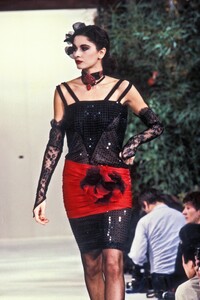 Emanuel Ungaro 1984 Haute Couture 23.jpg