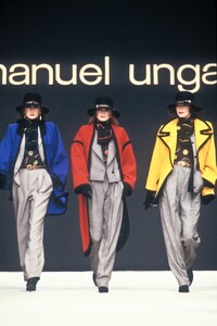 Emanuel Ungaro FW 1990 010.jpg