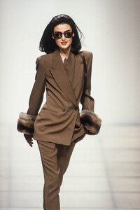 Emporio Armani FW 1992 087.jpg