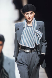 Emporio Armani FW 1992 108.jpg