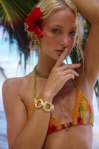ErgiB - Bydee - The Zavanna Bracelet-11 - 10_BYDEE_SEYCHELLES_2048_2550x1700.jpg