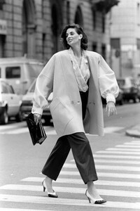 Ferragamo - 2 Sep 1986-Salvatore Ferragamo SpringSummer 1987 RTWAdvance (37).jpg