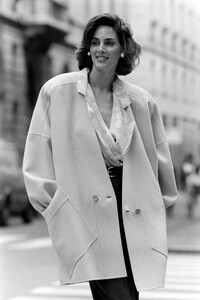 Ferragamo - 2 Sep 1986-Salvatore Ferragamo SpringSummer 1987 RTWAdvance (38).jpg