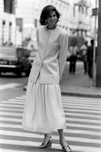 Ferragamo - 2 Sep 1986-Salvatore Ferragamo SpringSummer 1987 RTWAdvance (47).jpg