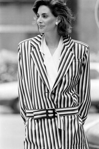 Ferragamo - 2 Sep 1986-Salvatore Ferragamo SpringSummer 1987 RTWAdvance (49).jpg