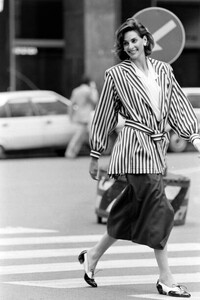 Ferragamo - 2 Sep 1986-Salvatore Ferragamo SpringSummer 1987 RTWAdvance (52).jpg