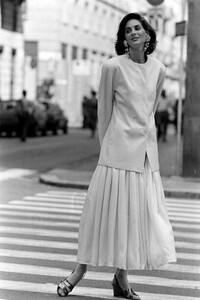 Ferragamo - 2 Sep 1986-Salvatore Ferragamo SpringSummer 1987 RTWAdvance (59).jpg