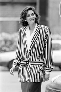 Ferragamo - 2 Sep 1986-Salvatore Ferragamo SpringSummer 1987 RTWAdvance (8).jpg