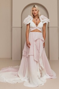 Frey-Haze_0008_Rue-De-Seine-Bridal_Wedding-Dress_Frey_Haze_03.jpeg.e7ba667674ba8c27b67a1cf3bdbc8682.jpeg