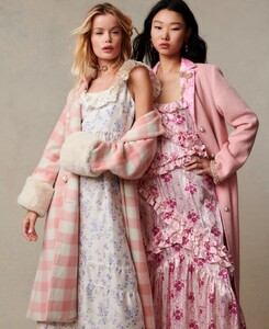 Frida Aasen - Love Shack Fancy [2022.10.10] 1.jpg