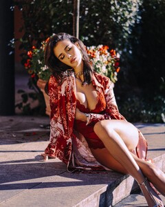 GCiancio - EarlyGuess - 2022-11-11_1440x1799_02.jpg