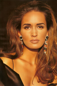 Gail Elliott (2025-09-20) 1vVxQH.jpg