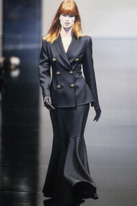 Genny 1995 Women RTW 118.jpg